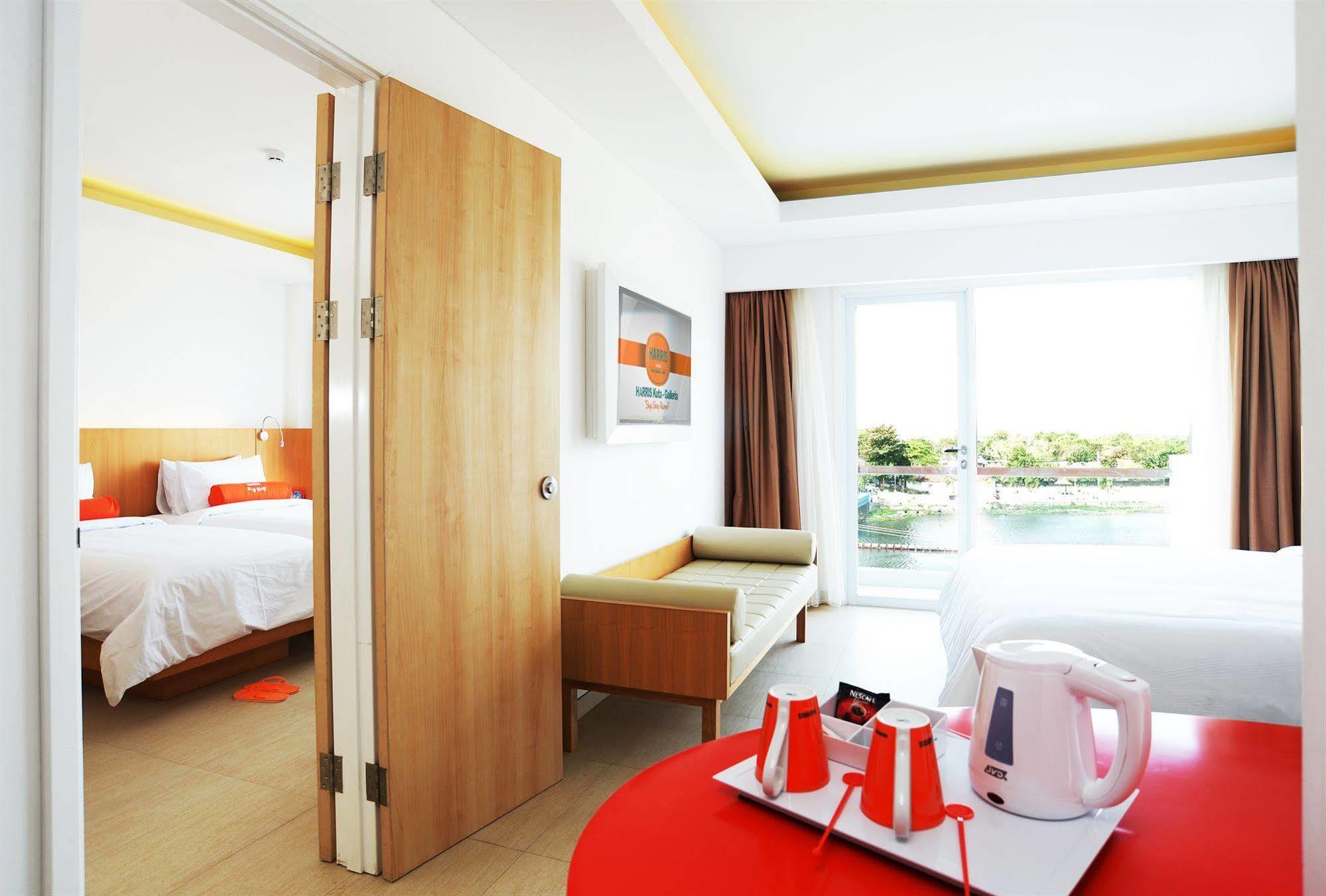 Harris Hotel Kuta Galleria - Bali Exterior foto